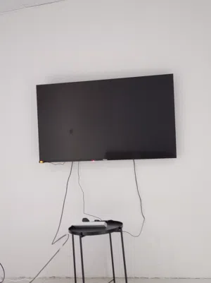 تلفزيون ديكسون QLED مستعمل 3 شهور فقط