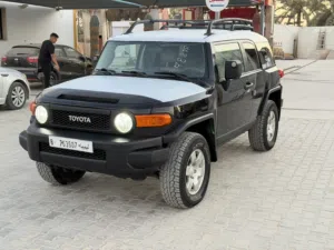 TOYOTA FJ CRUISER