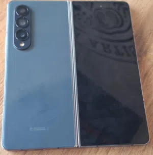 Samsung Galaxy z flip ford 4