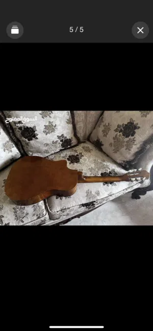 جيتار للبيع