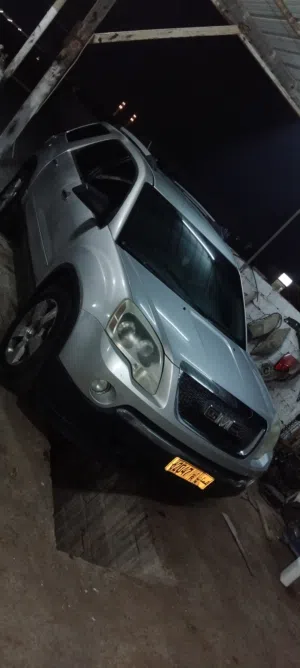 GMC ACADIA. AWD. 2010