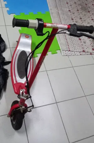 اسكوتر كهربائى