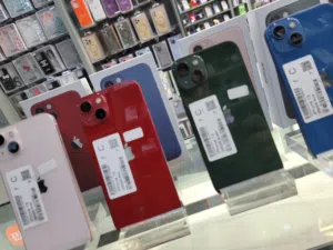 Apple iPhone 13 256 GB in Baghdad