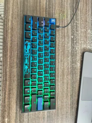 للبيع Ducky one 2 mini (بلو سويتش) نظافه 10/10