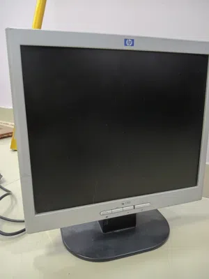 HP LCD monitor in excellent  condition