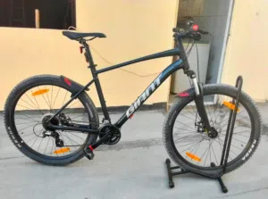 27.5" GIANT TALON - Like New - 5 Times Used