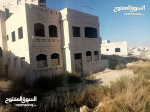 300 m2 5 Bedrooms Townhouse for Sale in Amman Jubaiha