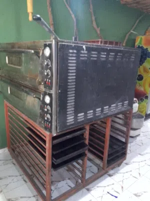 2تلاجات مقهى وكوشة بيتزا