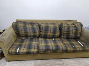 طقم كنب بحاجه لتنجيد
