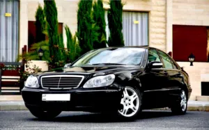 مرسيدس S280 موديل2005 (وارد وصيانة الوكالة)قطعت مسافة (170 الف كيلو فقط)ترخيص واطي (180دينار)طلب خاص