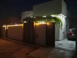 200 m2 5 Bedrooms Villa for Sale in Tripoli Ain Zara