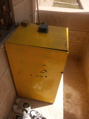 فقاسة تقليب يدوي