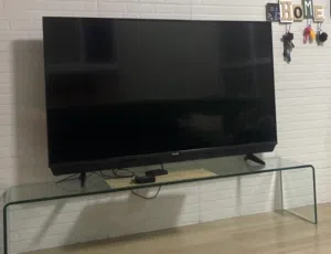 طاولة زجاجية للبيع