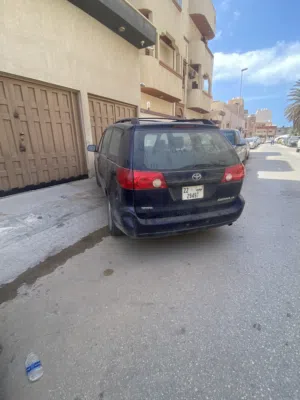 تيوتا سينا 2007