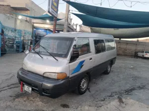 Used Hyundai H 100 in Zarqa