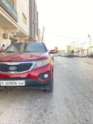Used Kia Sorento in Tripoli
