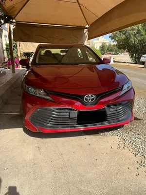 Toyota Camry LE كامري 2018