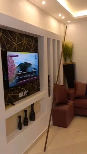شقه للبيع لدواعي السفر 120م تشطيب سوبر