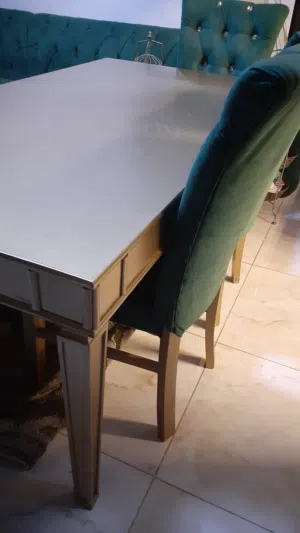 طاولة سفرة استعمال خفيف