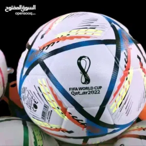 جميع أنواع كرات القدم المميزة