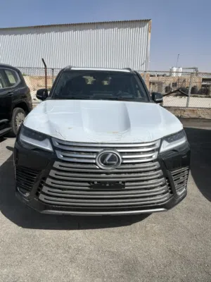 لكزس LX600 زيرو للبيع كفالة الوكيل تسليم مفتاح