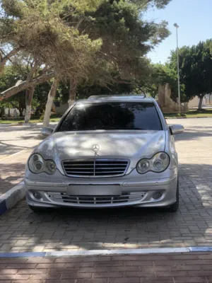 مرسيدس w203