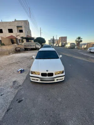 Bmwe36 sedan للبيع