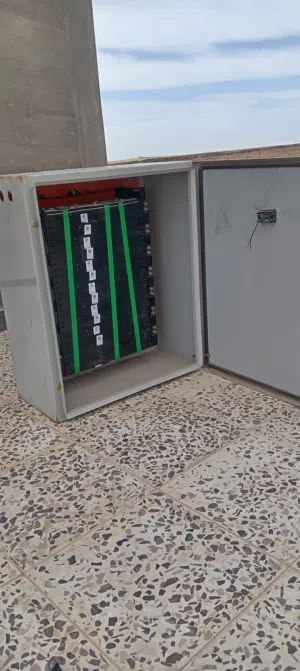بطاريه ليثيوم مع جهاز انفيرتر