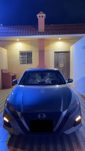 Used Nissan Altima in Abha