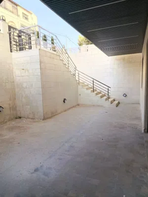 185 m2 3 Bedrooms Apartments for Sale in Amman Um Uthaiena