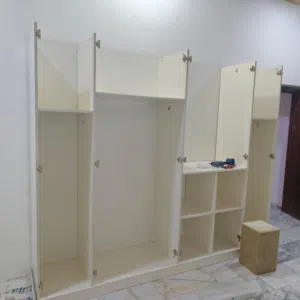 سلام وعليكم نجار فتح +نقل +شد +صيانه جميع انواع الغرف نجار فتح +نقل +شد +صيانه جميع انواع الغرف