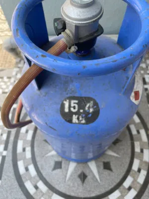 Full ADNOC Gas Cylinder with Regulator & Hose Excellent Condition