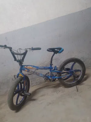 دراجه BMX للبيع