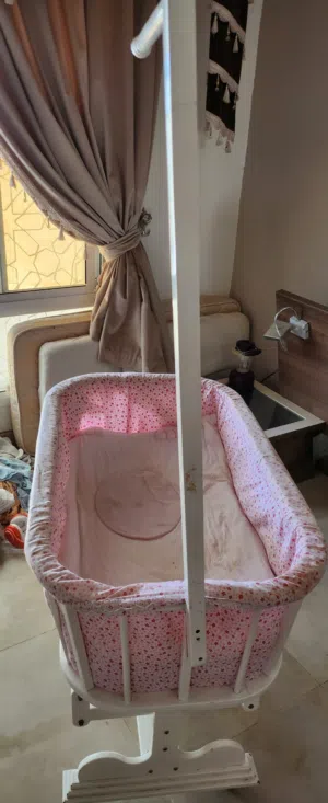 سرير للطفل منز