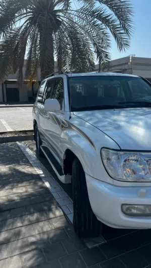 Used Toyota Land Cruiser in Al Batinah