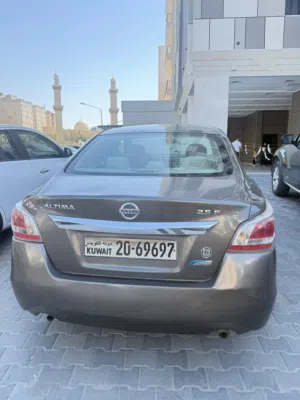 Used Nissan Altima in Kuwait City