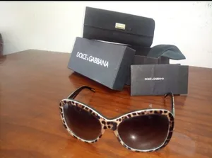 original D&G sunglasses léopard frame