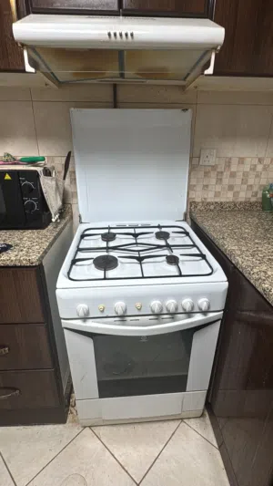 Used Indesit Freestanding Gas Cooker with Oven - White