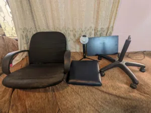 للبيع ع وضعهم لا حد يسئلني اذا شغالات او لا الشاشة مكسوره