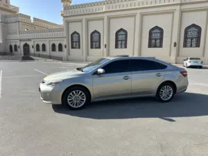 Used Toyota Avalon in Muscat