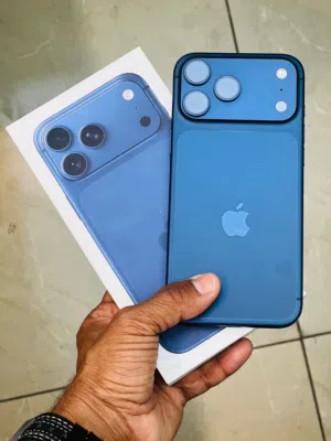iPhone 17 promax Deep blue storage: 256gb