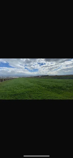 للبيع ارض عرقة مساحة 8400 م