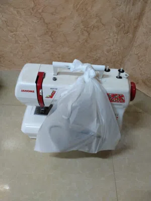 مكينه خياطه بسعر 40 ريال قابل مستخدمه استخدام منزلي وبسيط ولم اشتكي منها اي عطل ومع جميع اغراضها