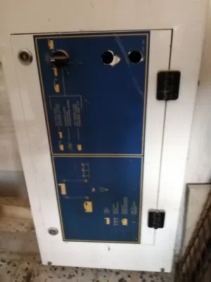منظم جهد اوتوماتيكي (AVR)