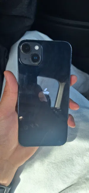 iPhone 14 plus 128g مستعمل بحالة جيده