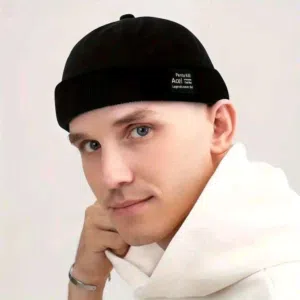 قبعة بدون حواف(متوفر اللون الاخضر الزيتي فقط)للبيع متوفر الأن مثالي لفصل الشتاء بسعر خيالي