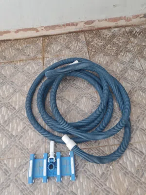 فرشت تنظيف مسبح