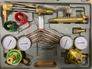 فرد اكسجين مع ساعات وفالات