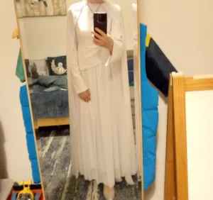 فستان جديد للبيع