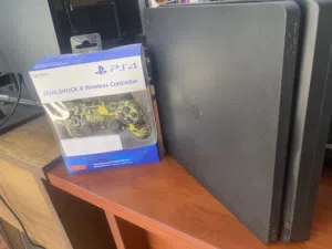 ps4 مهكر سلم للبيع